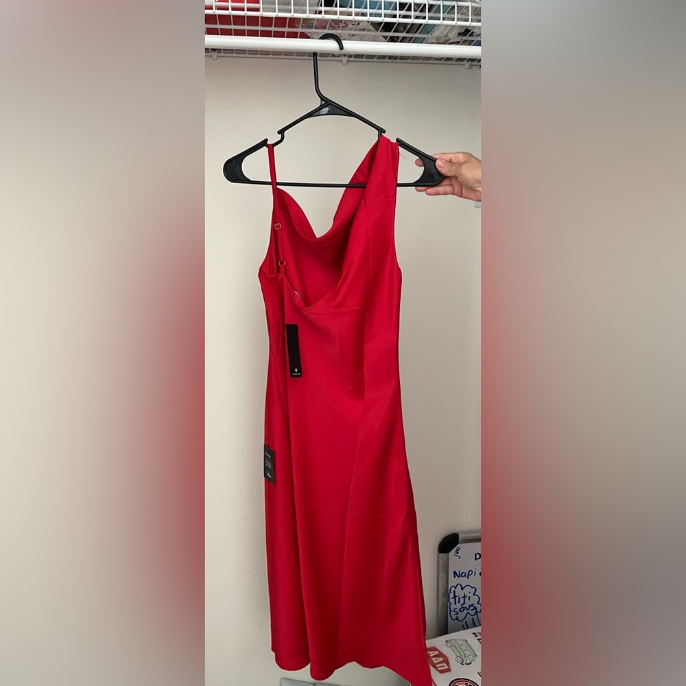Red Lulu’s MIDI dress